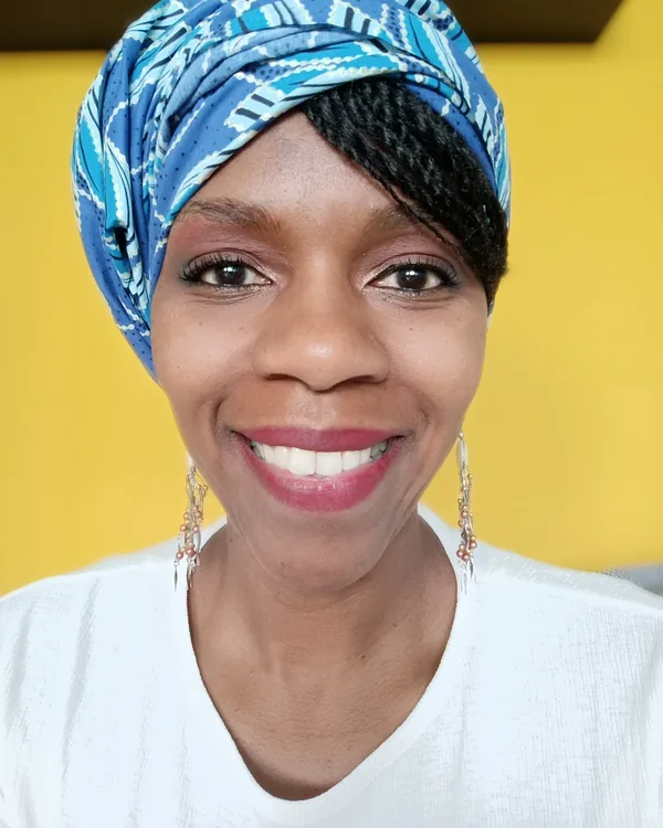 Tess Efongo